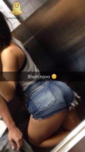 plan cul sur snap avec fille du 54 très sexy